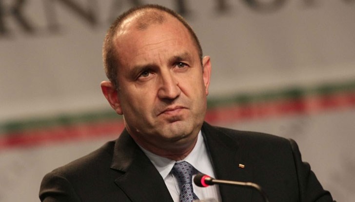 Апостолът казваше - времето е в нас и ние сме във времето. То нас променя и ние него променяме