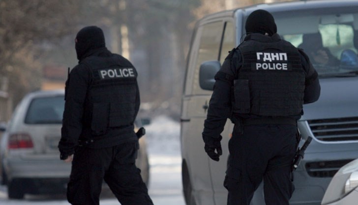 Арестуван е и лидер на наказателна бригада, който контролира дилърите Арестуван е и лидер на наказателна бригада, който контролира дилърите