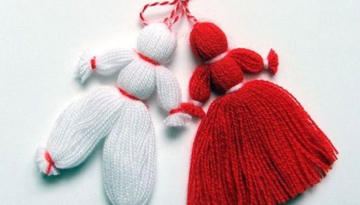 Всяка от мартениците е изработена от майка на дете с увреждане Всяка от мартениците е изработена от майка на дете с увреждане