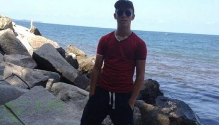 Като близък изпитвам страшна болка всеки ден. Гого беше прекрасно дете, с прекрасни възможности, щеше да бъде чудесен човек, заяви чичото на убитото момче Като близък изпитвам страшна болка всеки ден. Гого беше прекрасно дете, с прекрасни възможности, щеше да бъде чудесен човек, заяви чичото на убитото момче