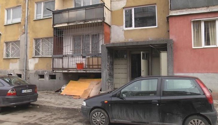 Оплакват се от непрестанни кражби на ток и заплахи за живота