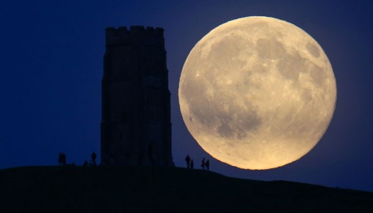 Снежна луна, лунно затъмнение и пълнолуние ще зарадват любителите астрономи тази вечер