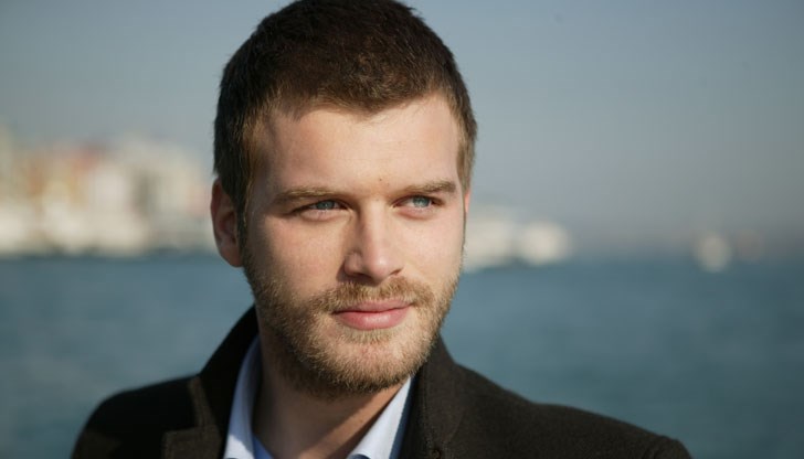 Какво се случва година след сватбата на най-красивия турски актьор