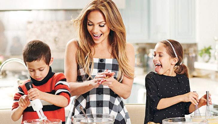 Близнаците на Джей Ло Ема и Макс, навършиха 9 години. Ето какво написа майка им Близнаците на Джей Ло Ема и Макс, навършиха 9 години. Ето какво написа майка им