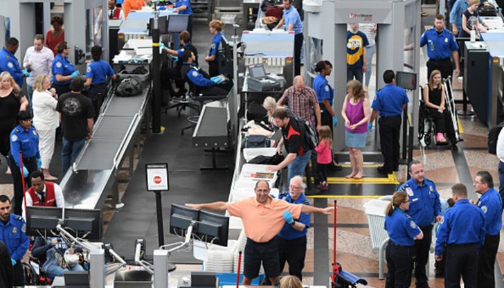 Ще бъдат проверявани за активността си в социалните мрежи Ще бъдат проверявани за активността си в социалните мрежи