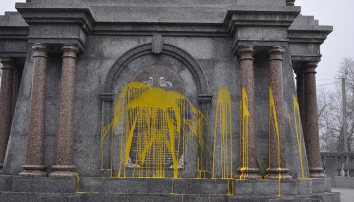 Паметникът на българските опълченци в Болград бе открит през октомври 2012 г. по случай 135-годишнината от боевете при Шипка