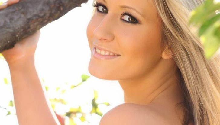 Преди съм се снимала за еротични издания, но личните снимки са нещо много по-различно