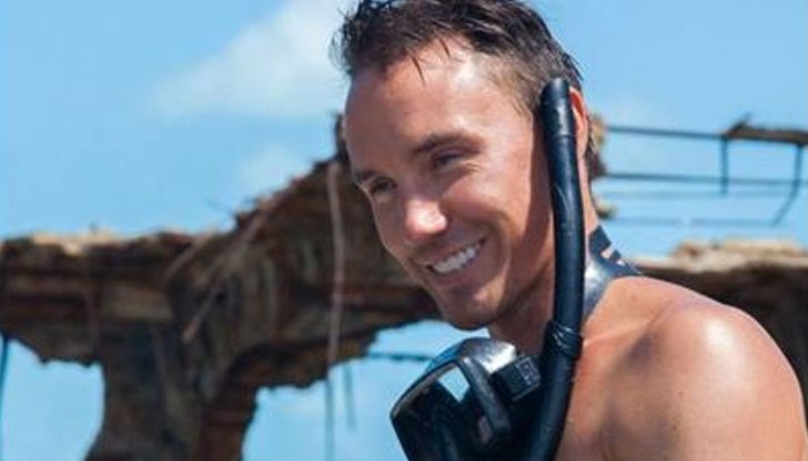 Роб Стюарт е изчезнал по време на снимки на филм за акули Роб Стюарт е изчезнал по време на снимки на филм за акули