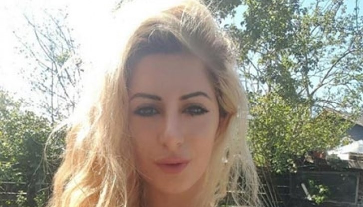 Младата жена застреляла над 100 джихадисти