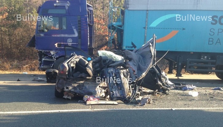 4 момчета от Зверино са се размазали в ТИР, при което едно от тях е загинало на място