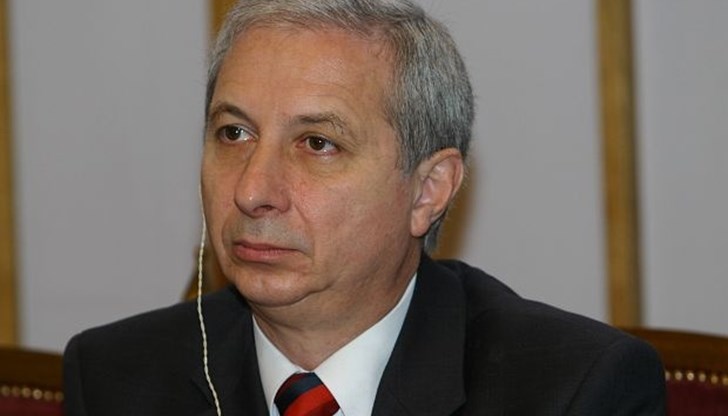 Да бъде сменен незабавно, областния управител на област Русе, Стефко Бурджиев