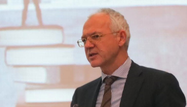 Този принцип превърна някогашните техникуми в езикови училища