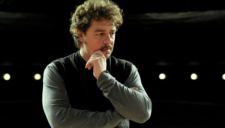 Младите не раждат своите мечти, а те ги копират – те искат да са успешни, да са богати като еди кой си