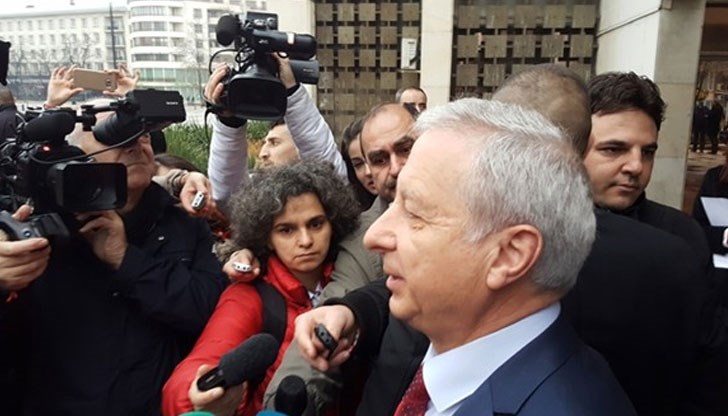 Никой не е абониран за директорския пост, заяви премиерът по повод готвената смяна на д-р Иван Стоянов