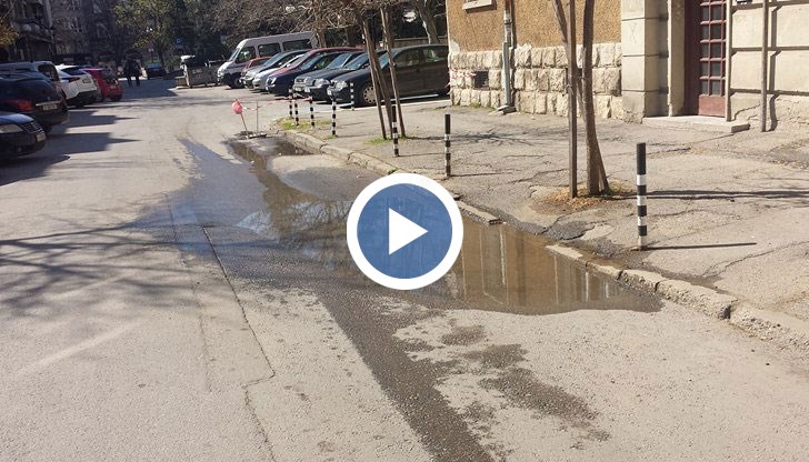 Живеещите в района не доумяват защо не започва ремонта