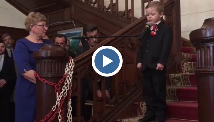 4-годишният Янек няма кръвна връзка с България