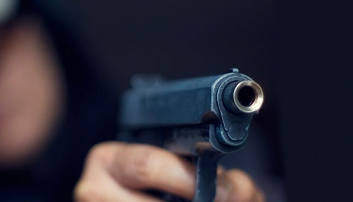 Късно миналата нощ неизвестен мъж влиза в бензиностанция в Търговище с надеждата да обере "големите пари"