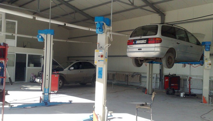 След всеки престой в сервиз трябва да се съставя документ, а и гаранция, че частите по колата са годни / Снимката е илюстративна След всеки престой в сервиз трябва да се съставя документ, а и гаранция, че частите по колата са годни / Снимката е илюстративна