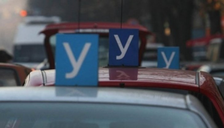 Вижте как се прилага новата система при шофьорските изпити