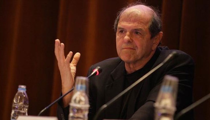 Ние живеем в страна с несвободни медии, а интернет е разрушител на журналистиката