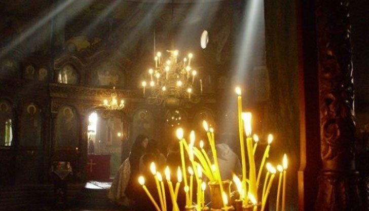 Имен ден имат всички, кръстени Боян, Бояна, Боянка, Албена, Бойко, Бойка, Боко.