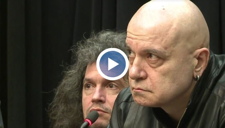 НА ЖИВО: Пресконференция на Слави Трифонов