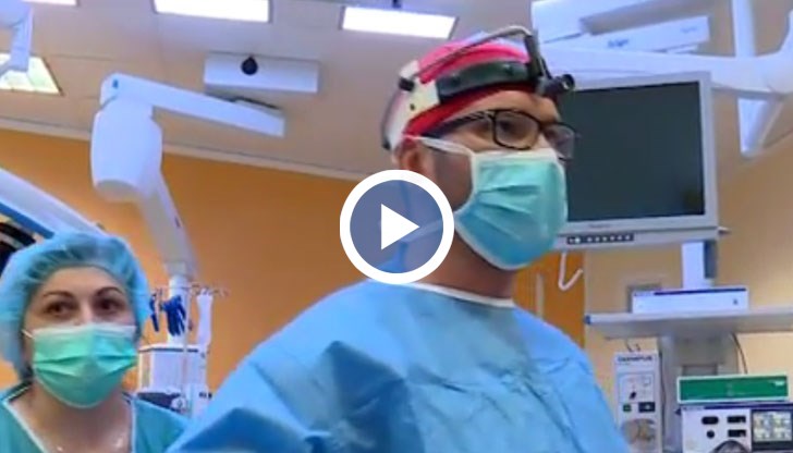 Вижте как прочутия лекар извайва нос