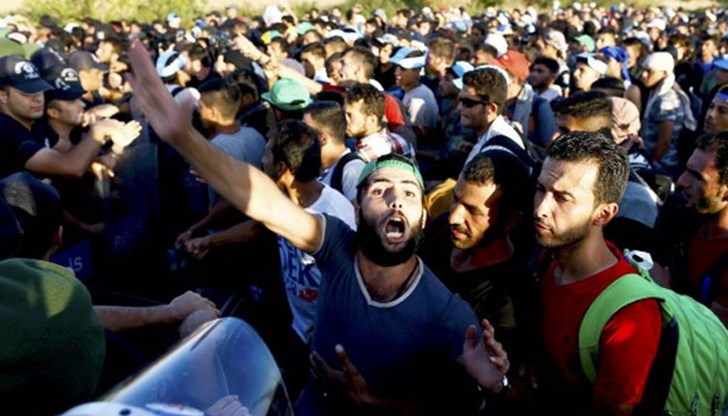 Агенти на ДАНС ще бъдат командировани, за да подбират чужденците