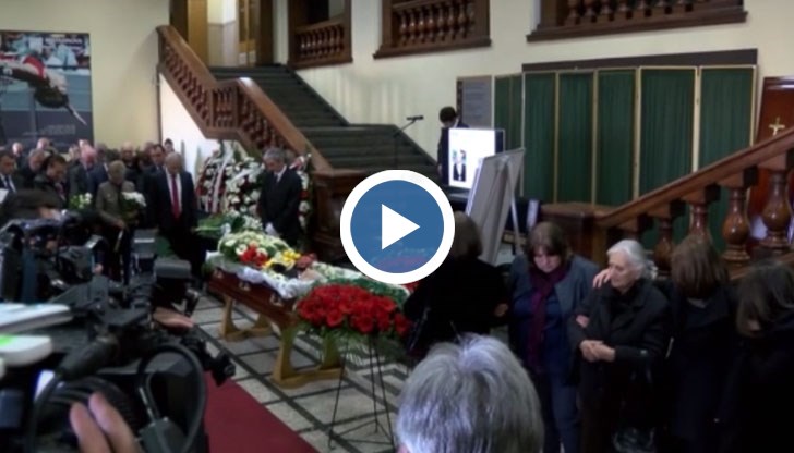 Треньор номер 1 на България за 20 век почина в събота в Германия на 85-годишна възраст