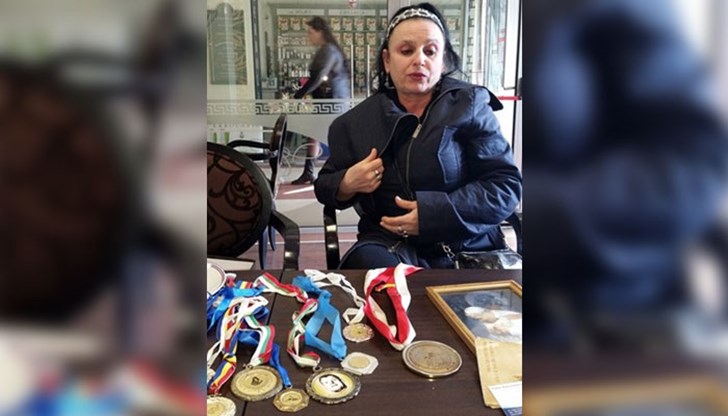 Синът ми бе олимпийска надежда, имаше 20 медала, дипломи, а сега е мъртъв Синът ми бе олимпийска надежда, имаше 20 медала, дипломи, а сега е мъртъв