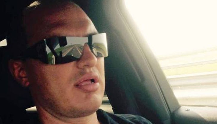 Бабаитът го пребива заради една ябълка Бабаитът го пребива заради една ябълка