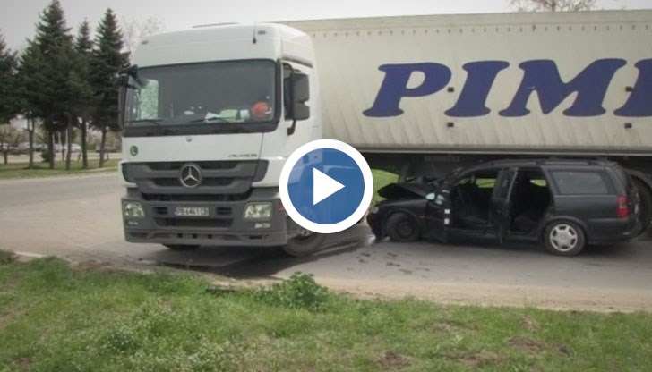 Шофьорът на камиона предприе забранена маневра