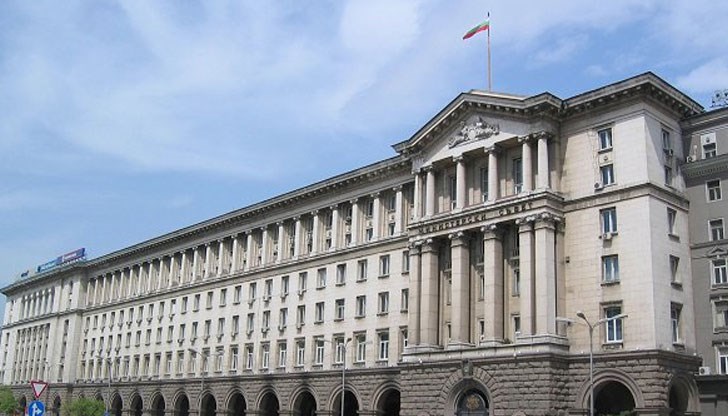 Правителството отмени наредбата за бежанците