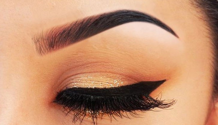 Мнозина казват, че веждите са визитката на всяка жена Мнозина казват, че веждите са визитката на всяка жена