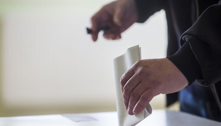 Уважаеми Господин Президент Румен Радев, С голямо съжаление Ви информирам, че конституцията на Република България бе за пореден път погазена