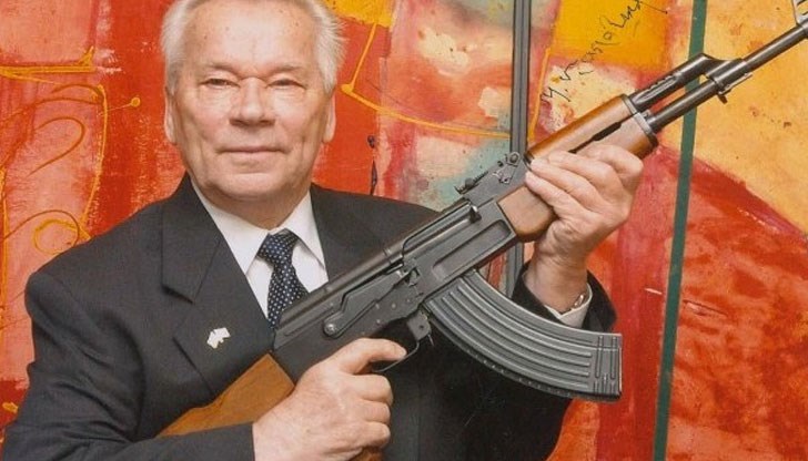 Автомат "Калашников" е един от най-масовите образци стрелково оръжие в света, символ на простота и надеждност