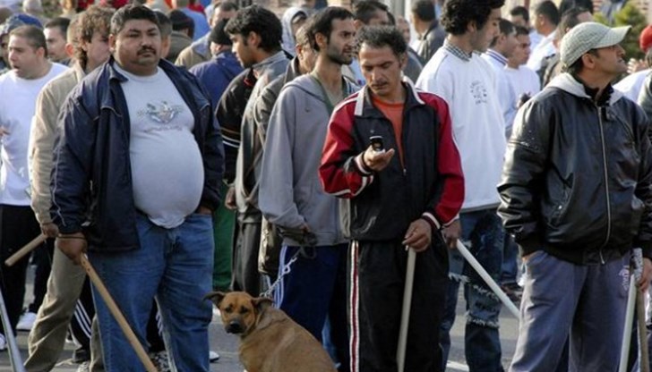 Ромският вот на парламентарни избори 2017 е разделен почти поравно между ГЕРБ, БСП и ДПС Ромският вот на парламентарни избори 2017 е разделен почти поравно между ГЕРБ, БСП и ДПС