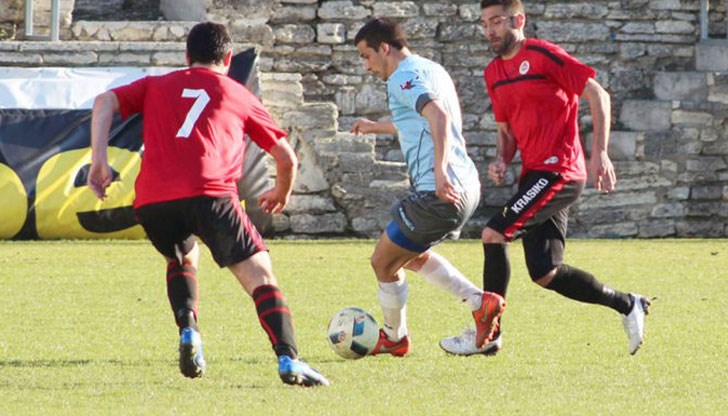 Локомотив (Русе) игра срещу лидера в класирането Черноморец