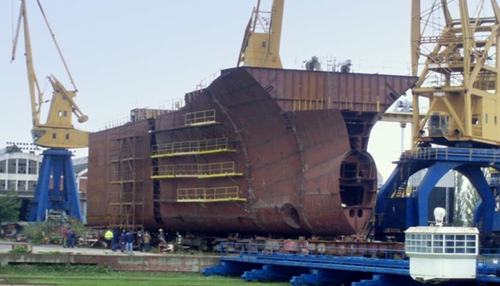 В същото време, има клиенти и предприятието може да работи