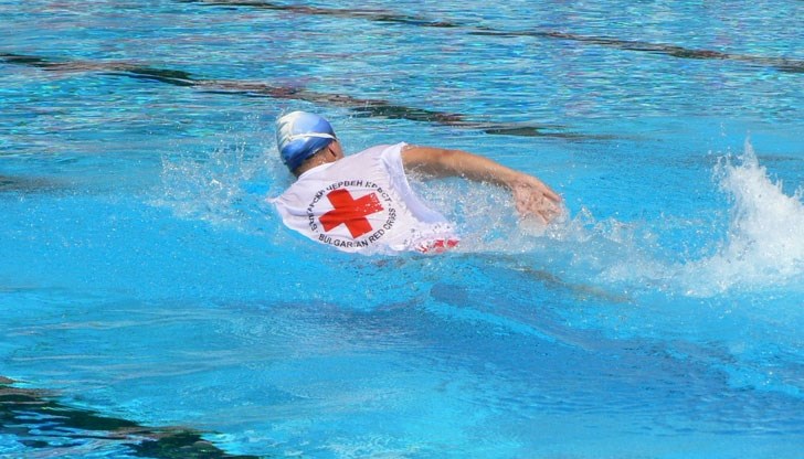 Завършилите успешно курса имат право на професионална работа на басейни и водни паркове