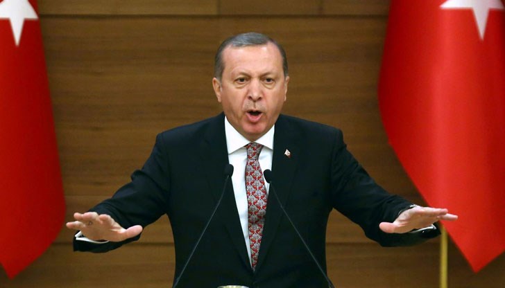 Духът на фашизма се шири по улиците на Европа