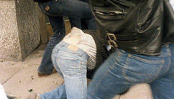 23-годишният бияч е установен от полицията 23-годишният бияч е установен от полицията