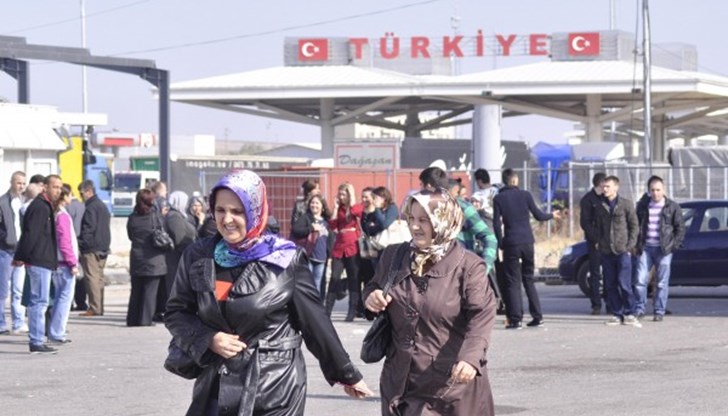 Взети са мерки за възможното струпване на превозни средства по границат