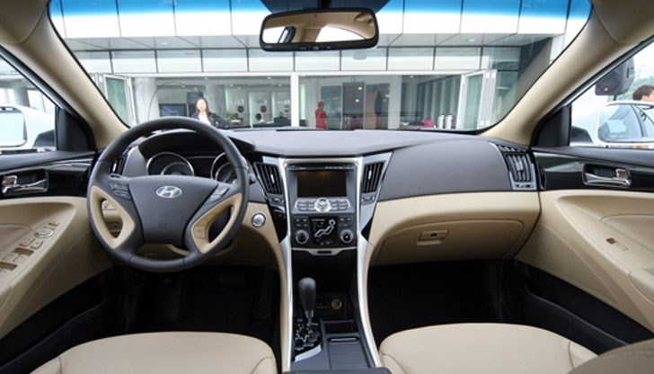 Причината е проблем в предпазните колани