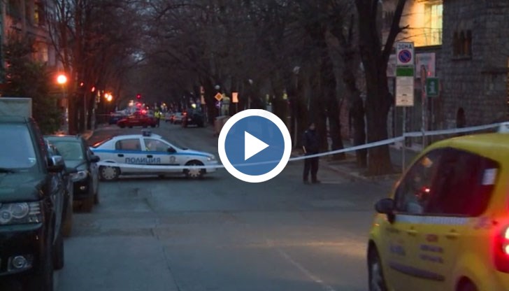 Не е ясно какво е съдържанието на пътническия куфар