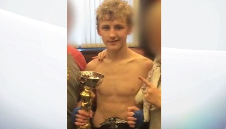 Младият кикбоксьор почина след бой за титла Младият кикбоксьор почина след бой за титла