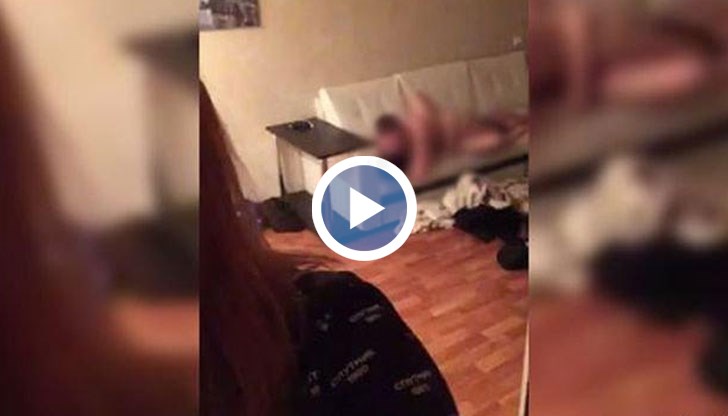 Публиката е възхитена от случващото се и окуражава разгорещилите се младежи