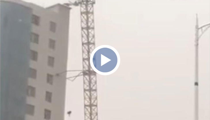 Случаен очевидец е заснел целия инцидент