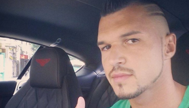 Футболистът Валери Божинов се е оженил тайно за сръбската си приятелка Биляна