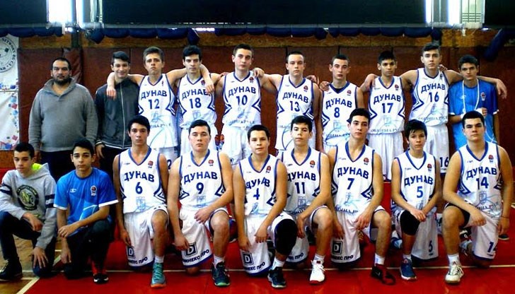 В първите две срещи между двата отбора русенските баскетболисти извоюваха победа В първите две срещи между двата отбора русенските баскетболисти извоюваха победа